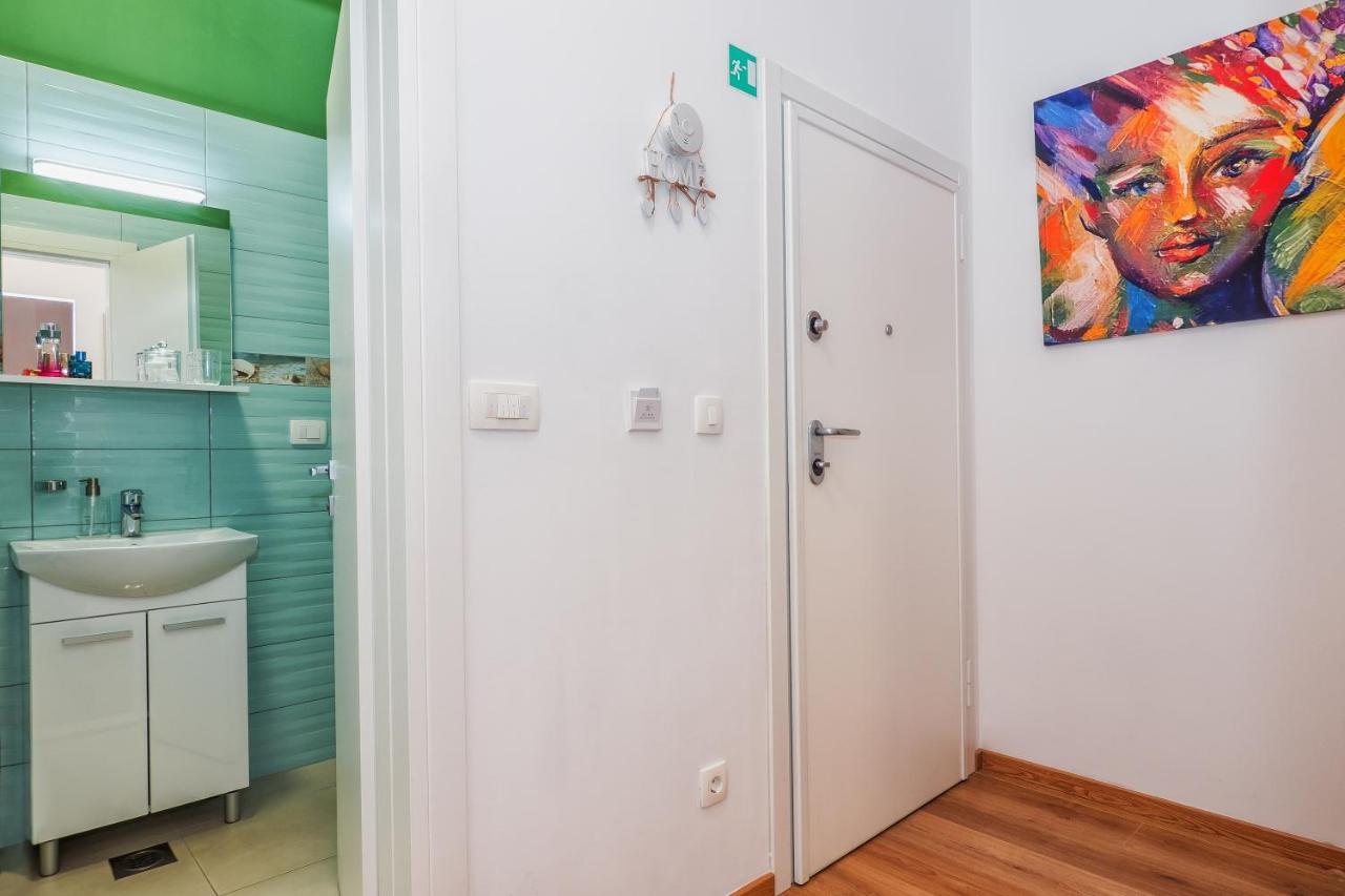 Apartment Queen Teuta In The Heart Of Split Historical Heritage Exterior foto