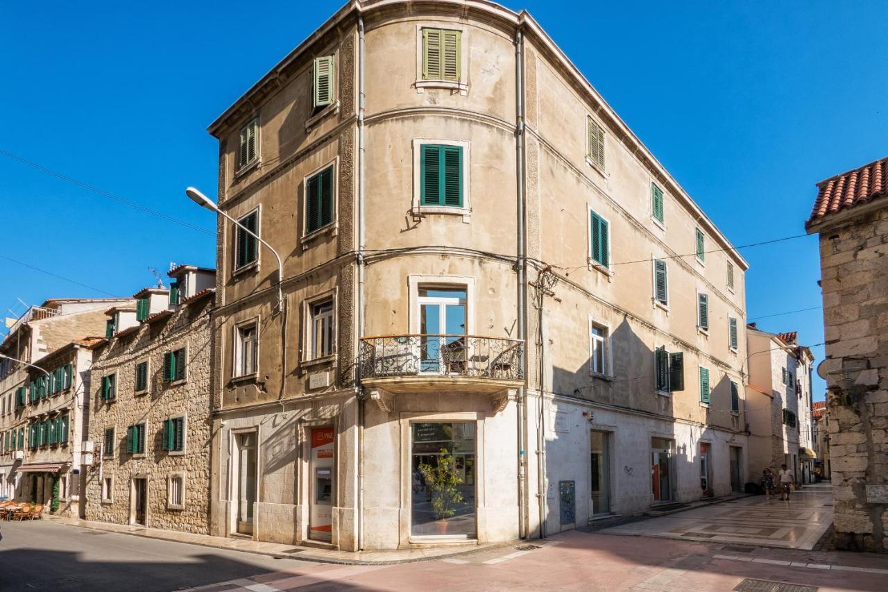 Apartment Queen Teuta In The Heart Of Split Historical Heritage Exterior foto